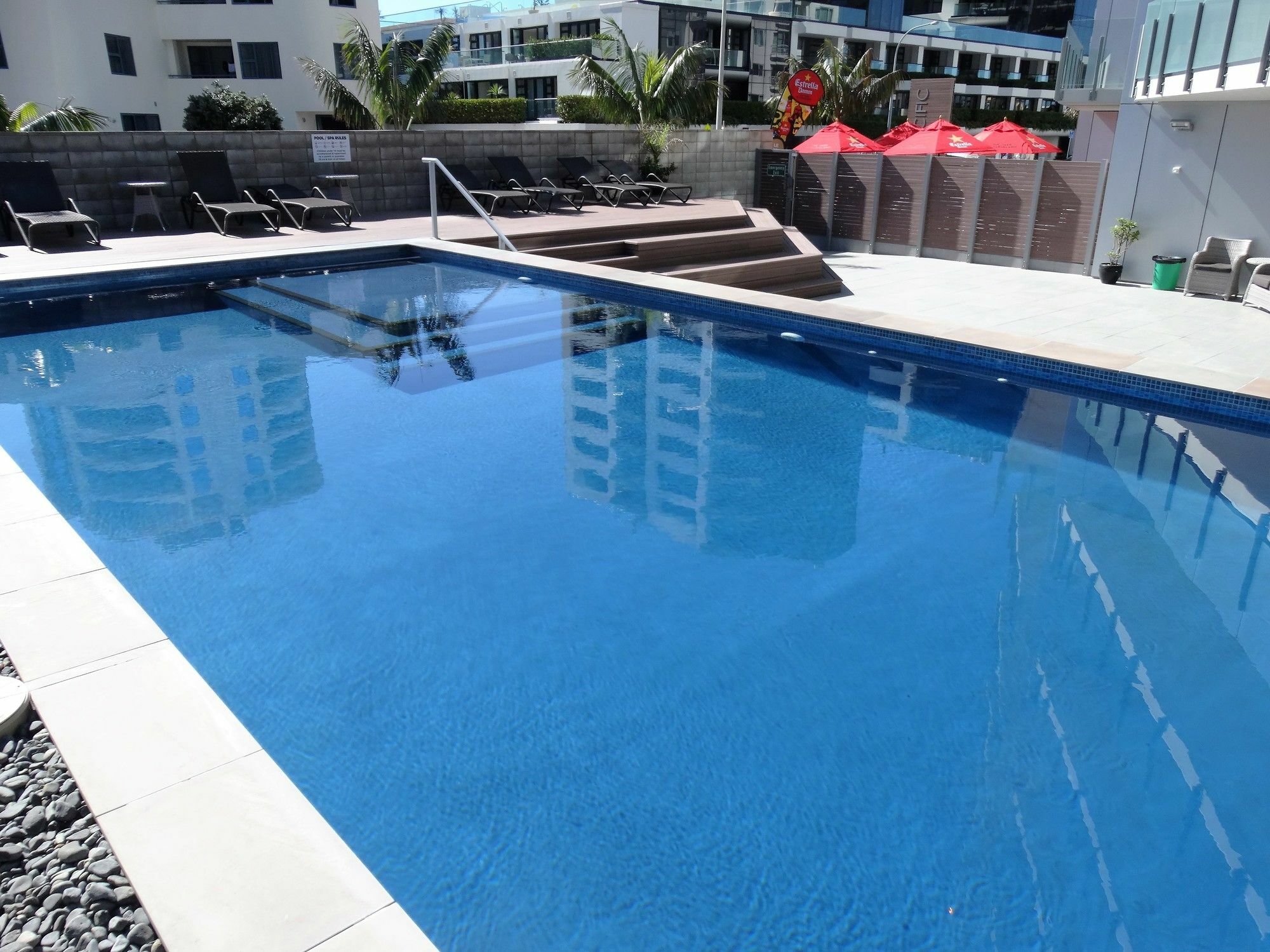 The Pacific Apartments Mount Maunganui Exterior foto